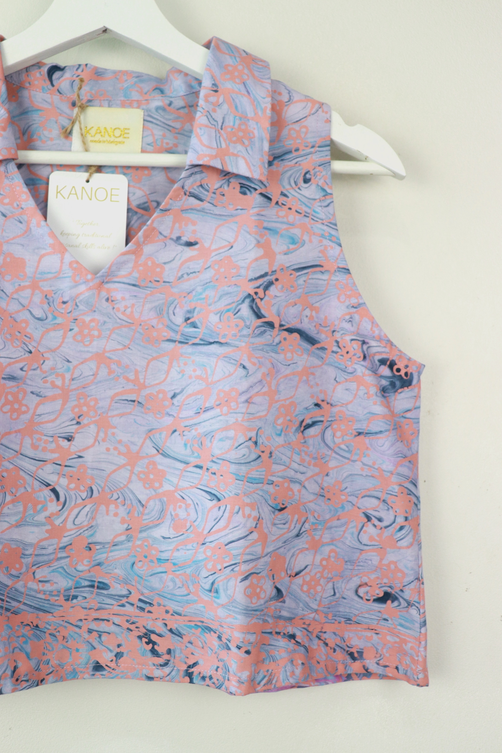 Collared V-neck Batik Top - Eden's Glory (S) [Handmade Batik]
