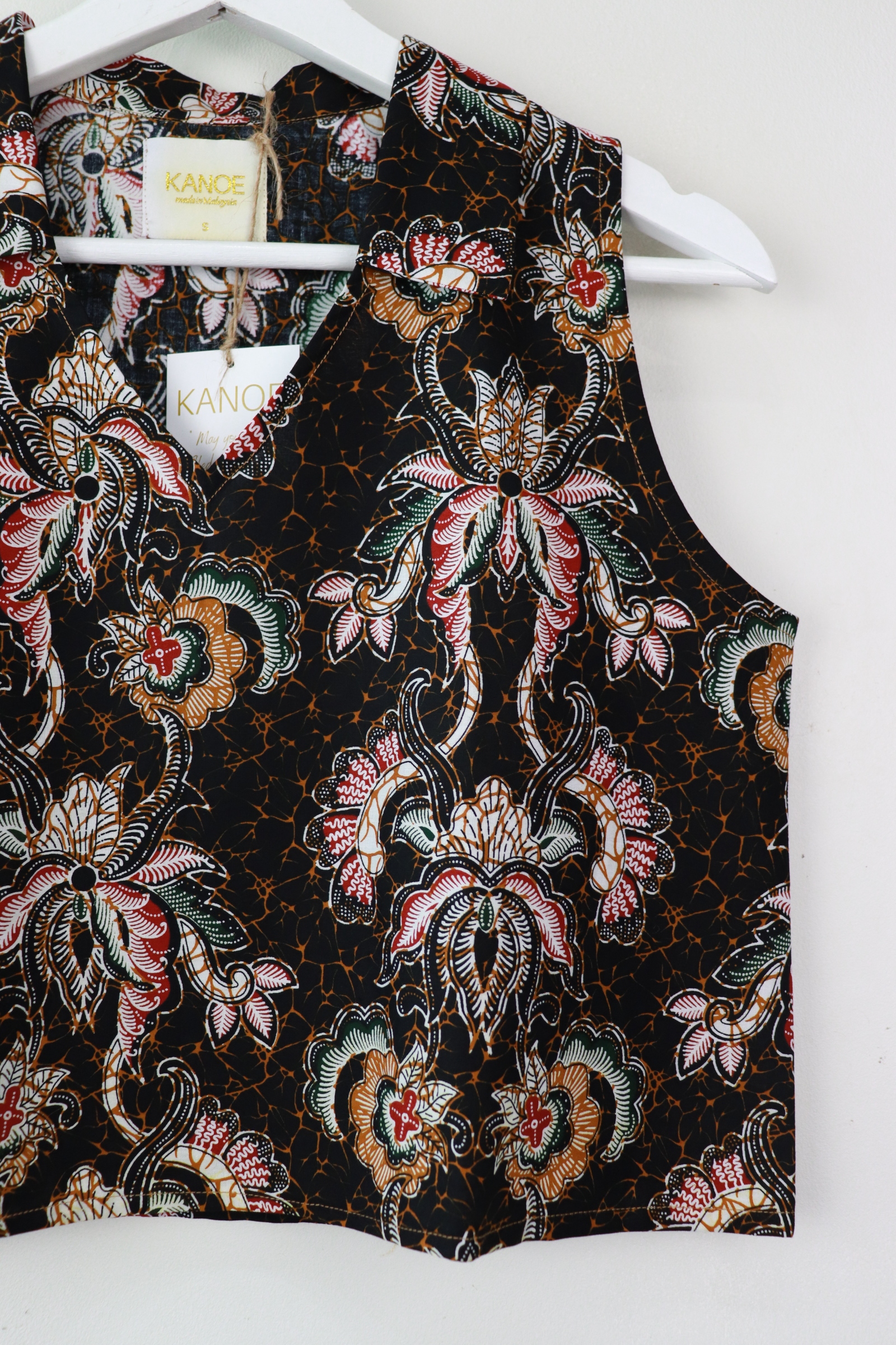 Collared V-neck Batik Top - Steadfast