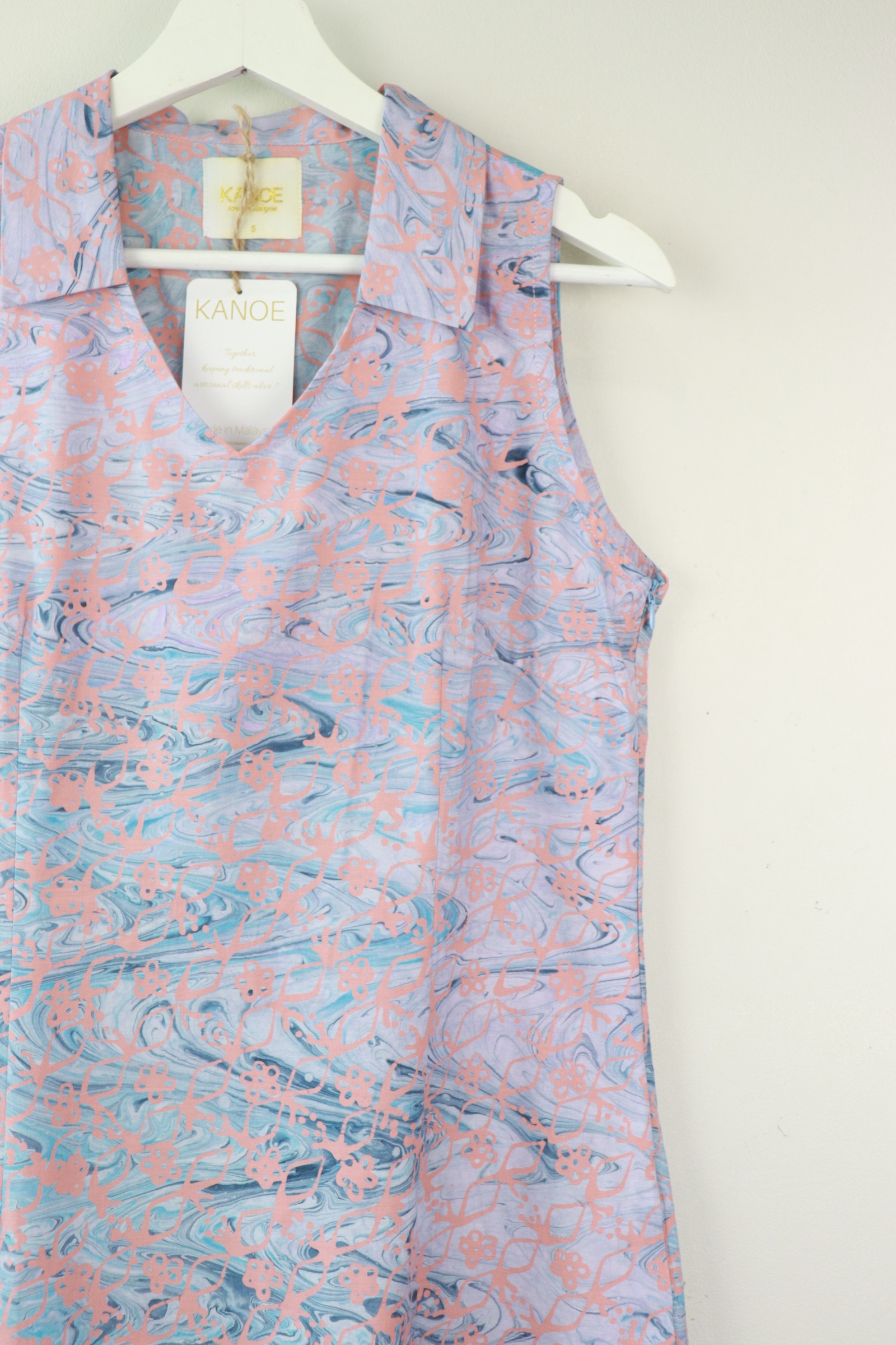 Collar V-neck Batik Dress - Eden's Glory (S) [Handmade]