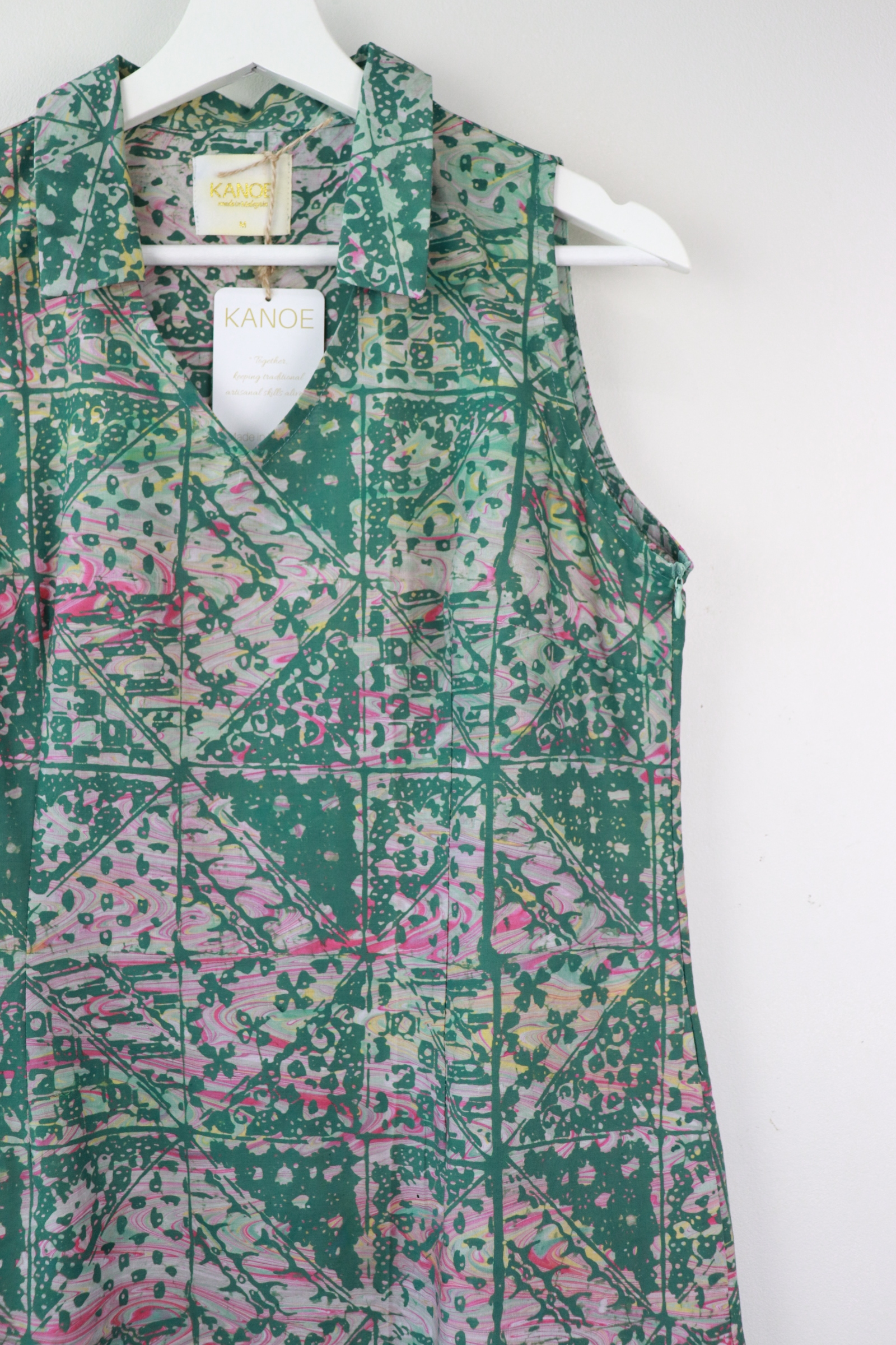 Collar V-neck Batik Dress - Forest Peace (M) [Handmade]