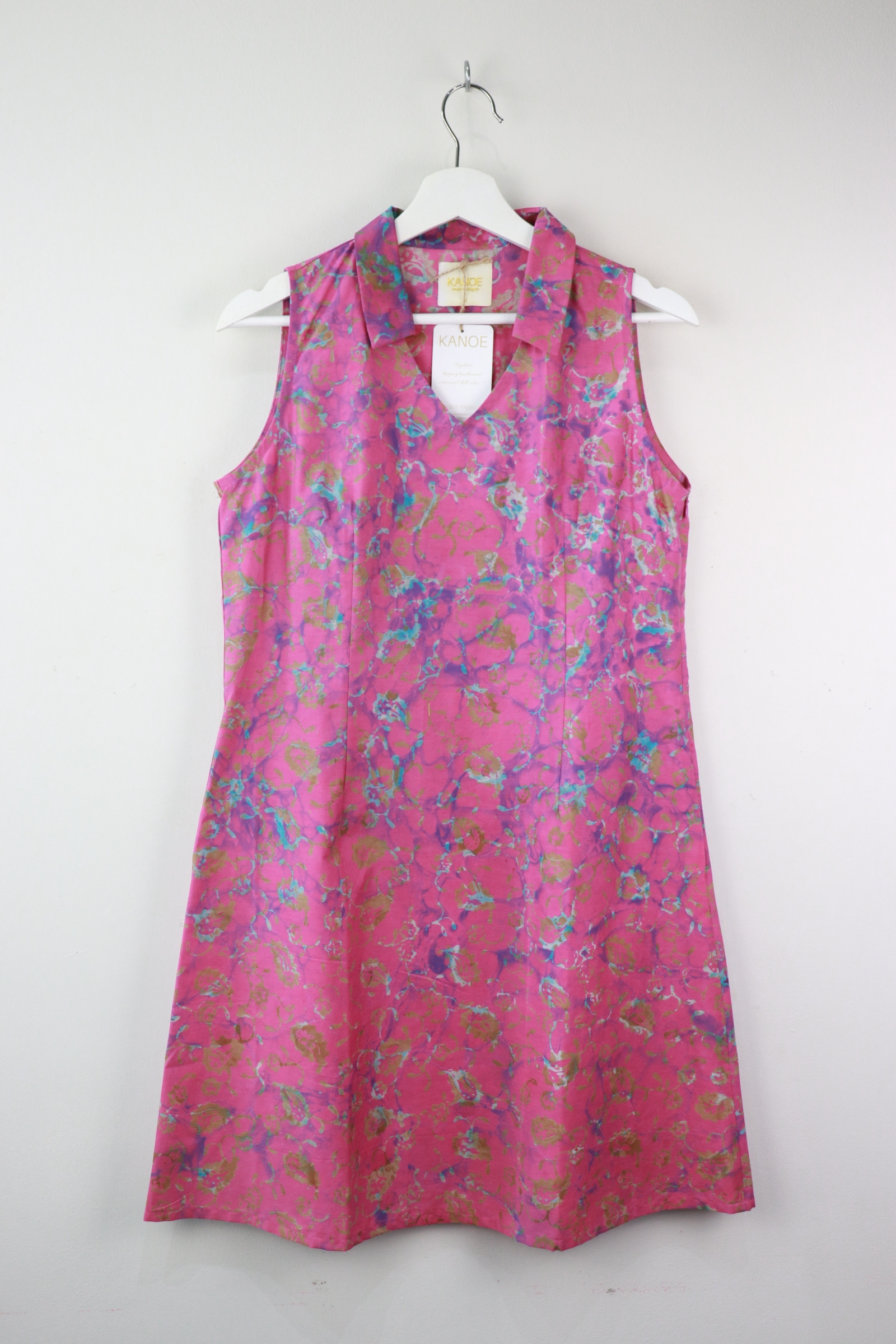 Collar V-neck Batik Dress - Mama's Love (M) [Handmade]