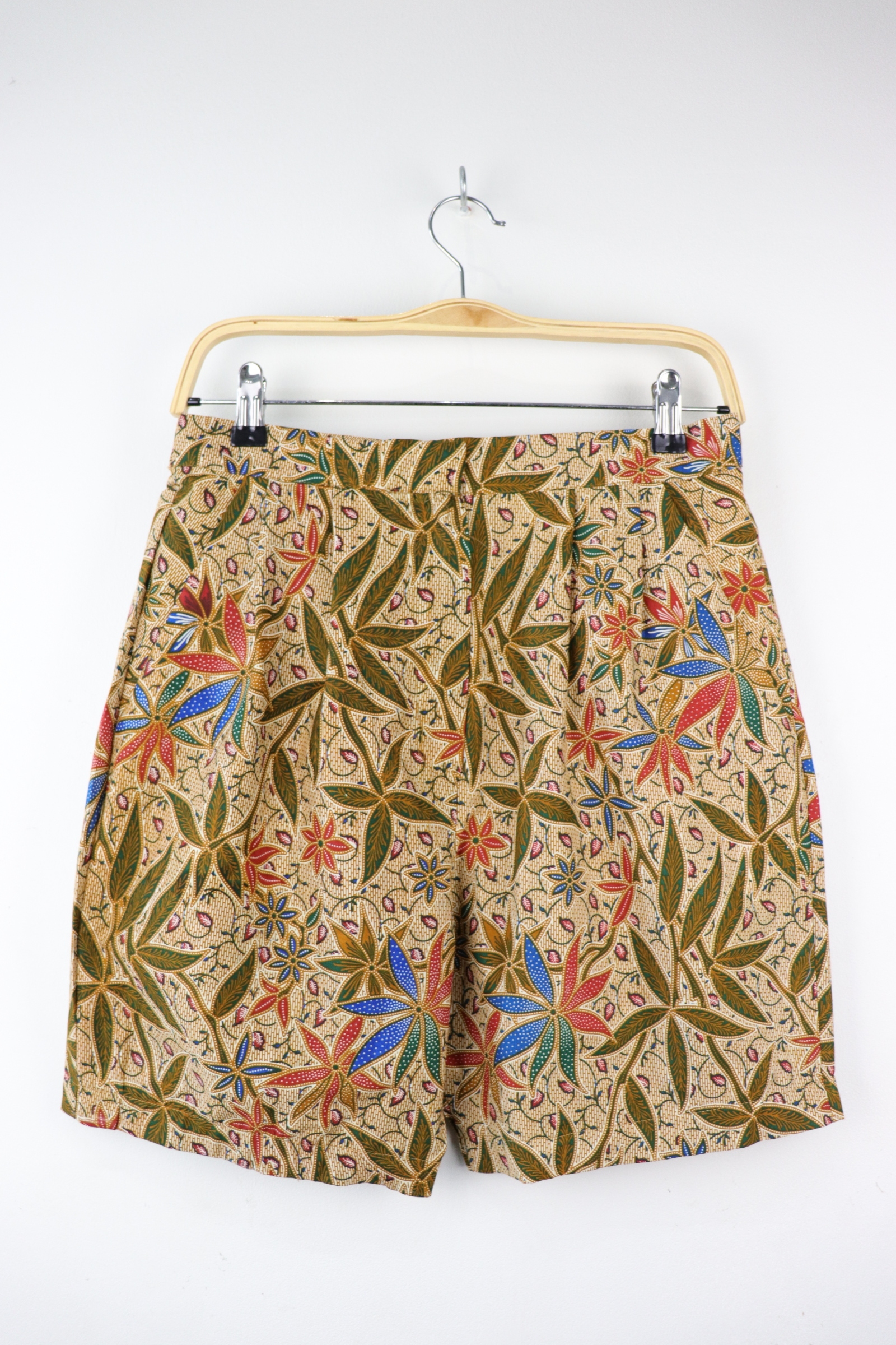 Tailored Batik Shorts - Joyous Warmth (L)