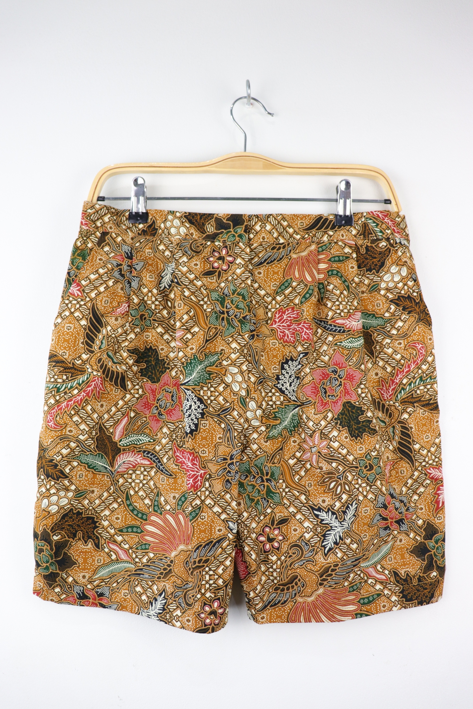 Tailored Batik Shorts - Bliss Paradise (L)