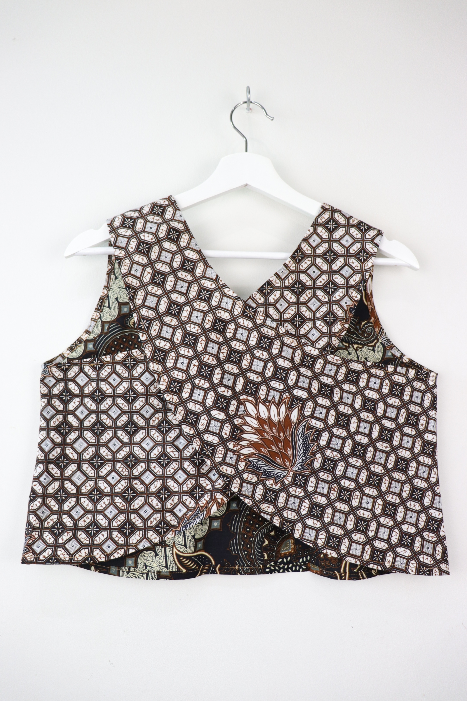 Two-Tone Napkin Batik Top - Suji Kue (M)