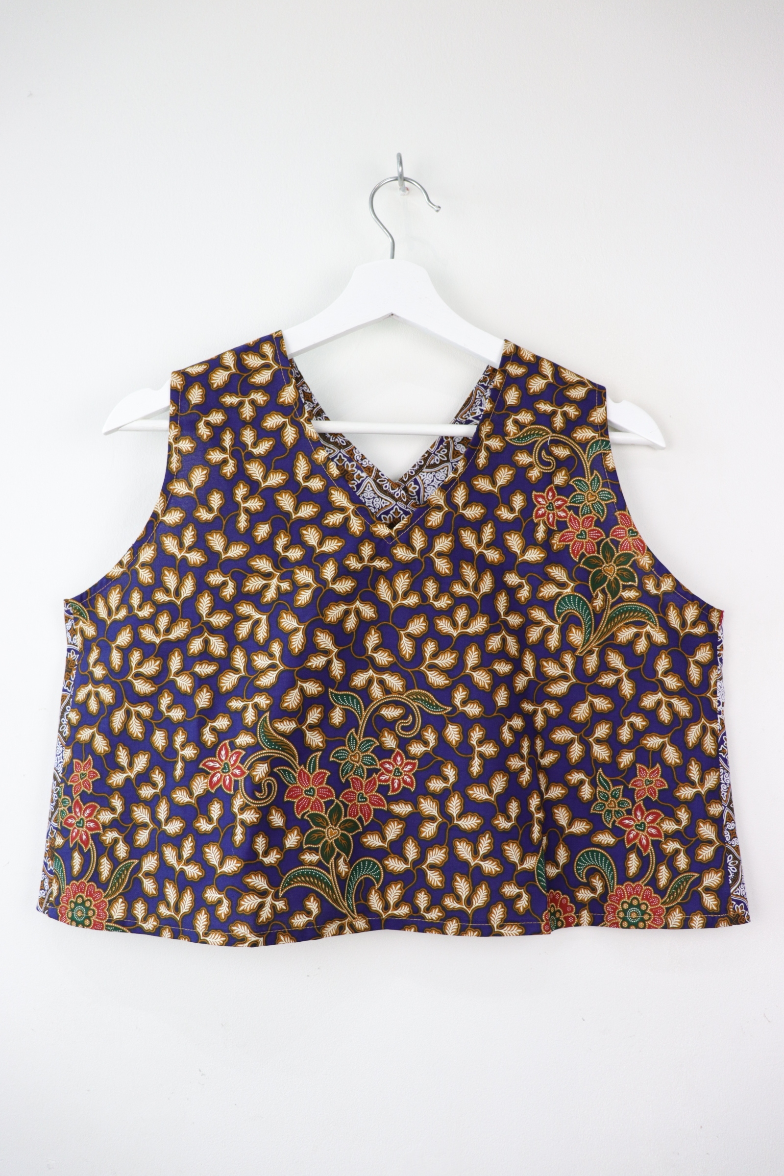 Two-Tone Napkin Batik Top - Tai Tai Kueh (M)