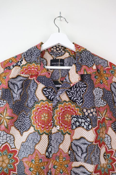 batik-mens-open-collar-shirt113.JPG