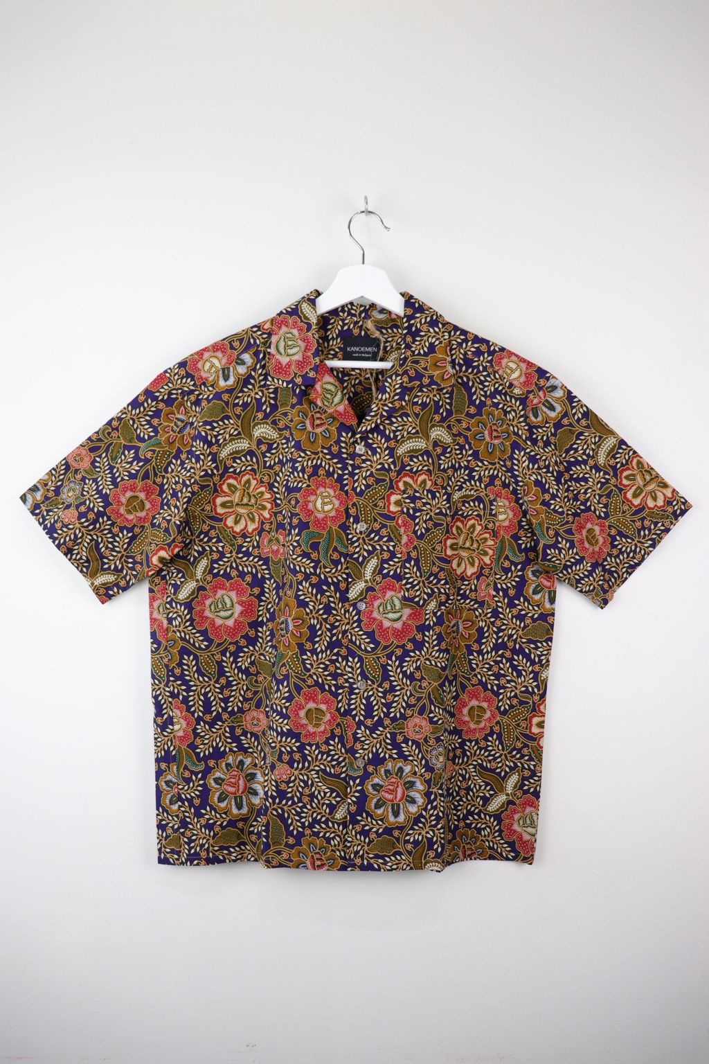 batik-mens-open-collar-shirt185.JPG