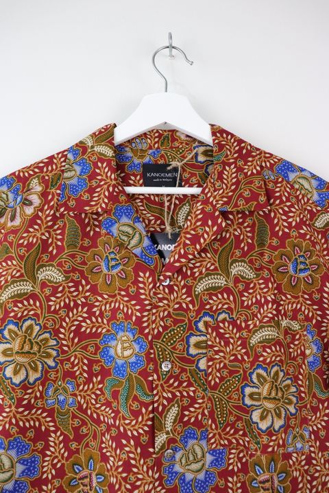 batik-mens-open-collar-shirt197.JPG