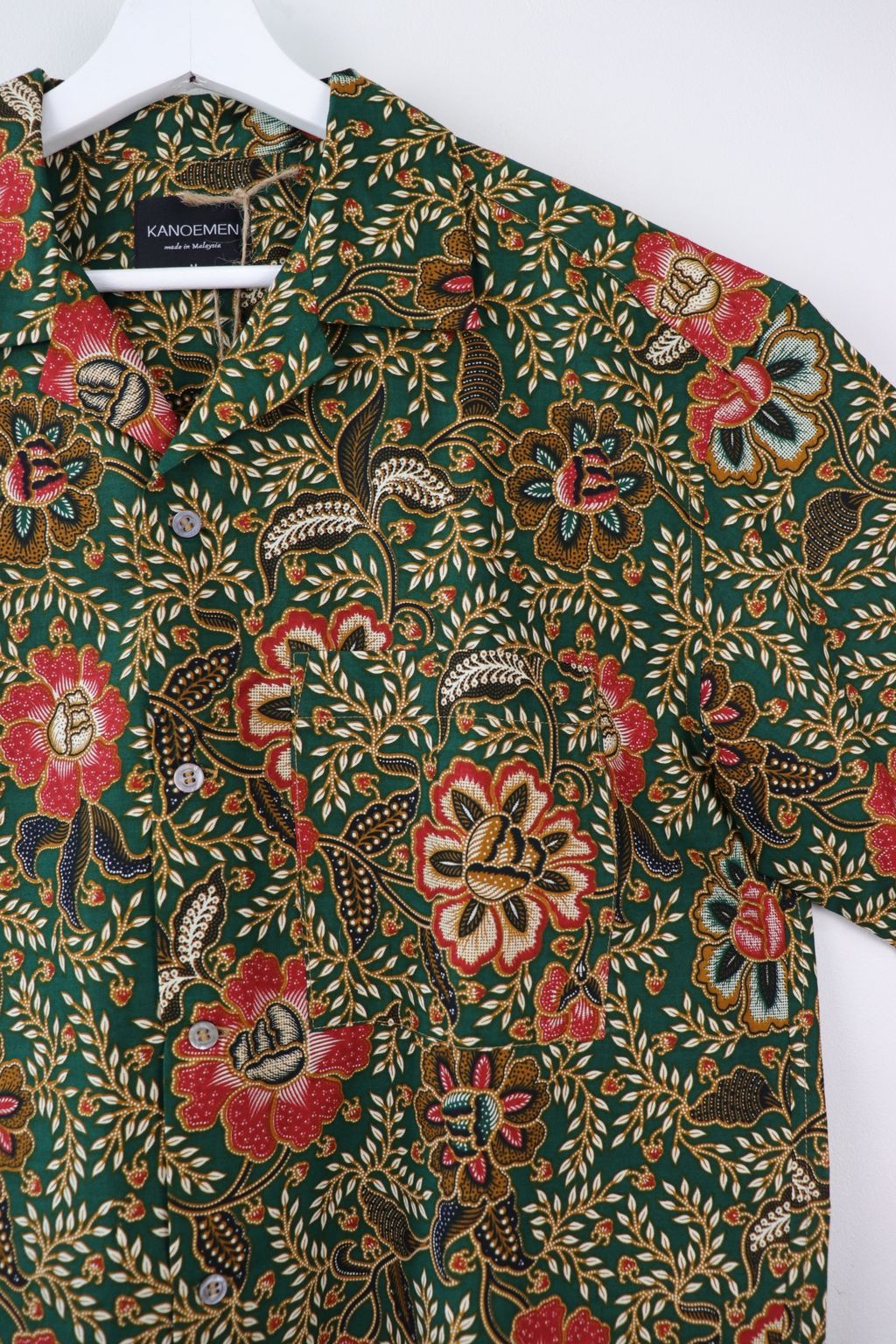 batik-mens-open-collar-shirt209.JPG