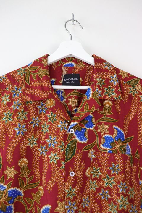 batik-mens-open-collar-shirt279.JPG