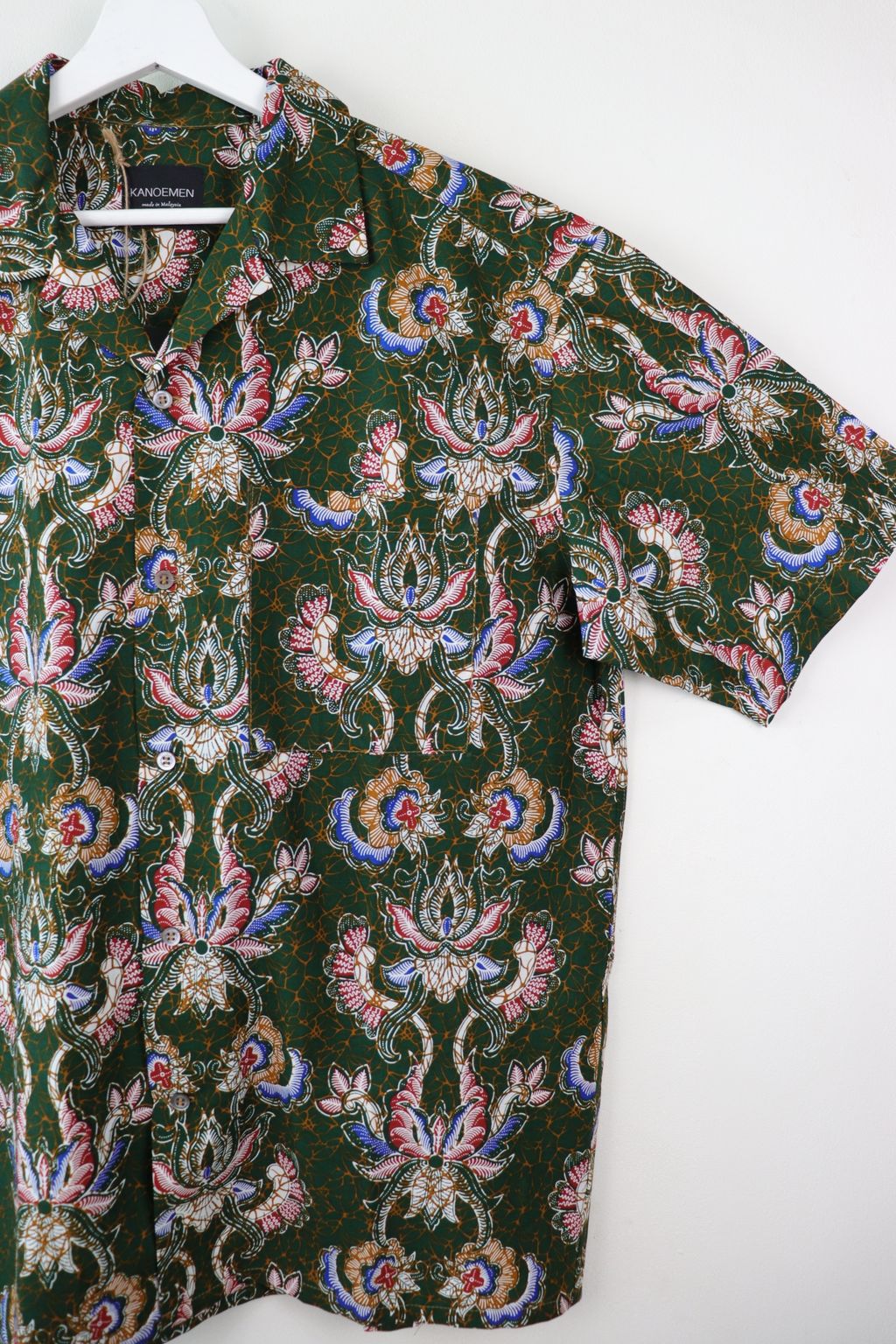 batik-mens-open-collar-shirt312.JPG