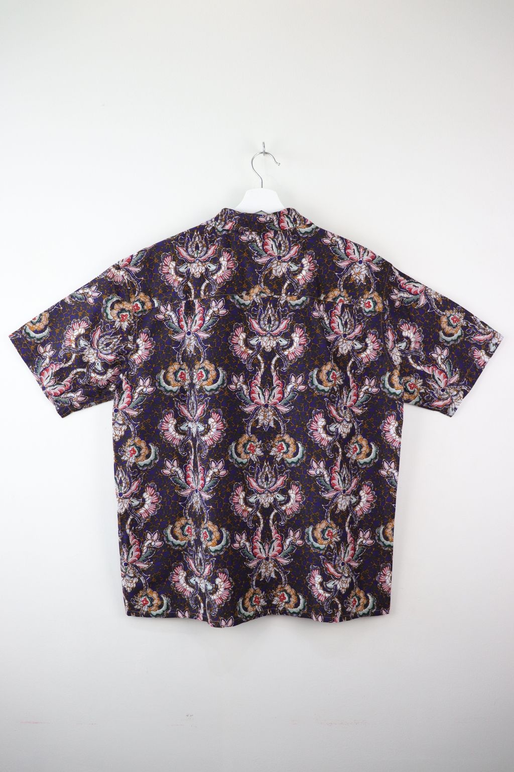 batik-mens-open-collar-shirt326.JPG