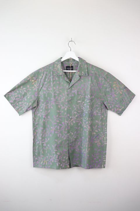 batik-mens-open-collar-shirt373.JPG