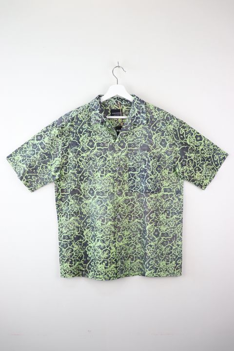 batik-mens-open-collar-shirt438.JPG
