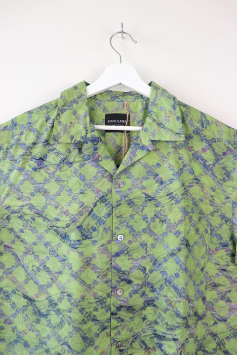 batik-mens-open-collar-shirt456.JPG