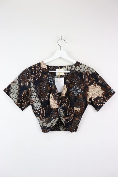 batik-twisted-front-top10