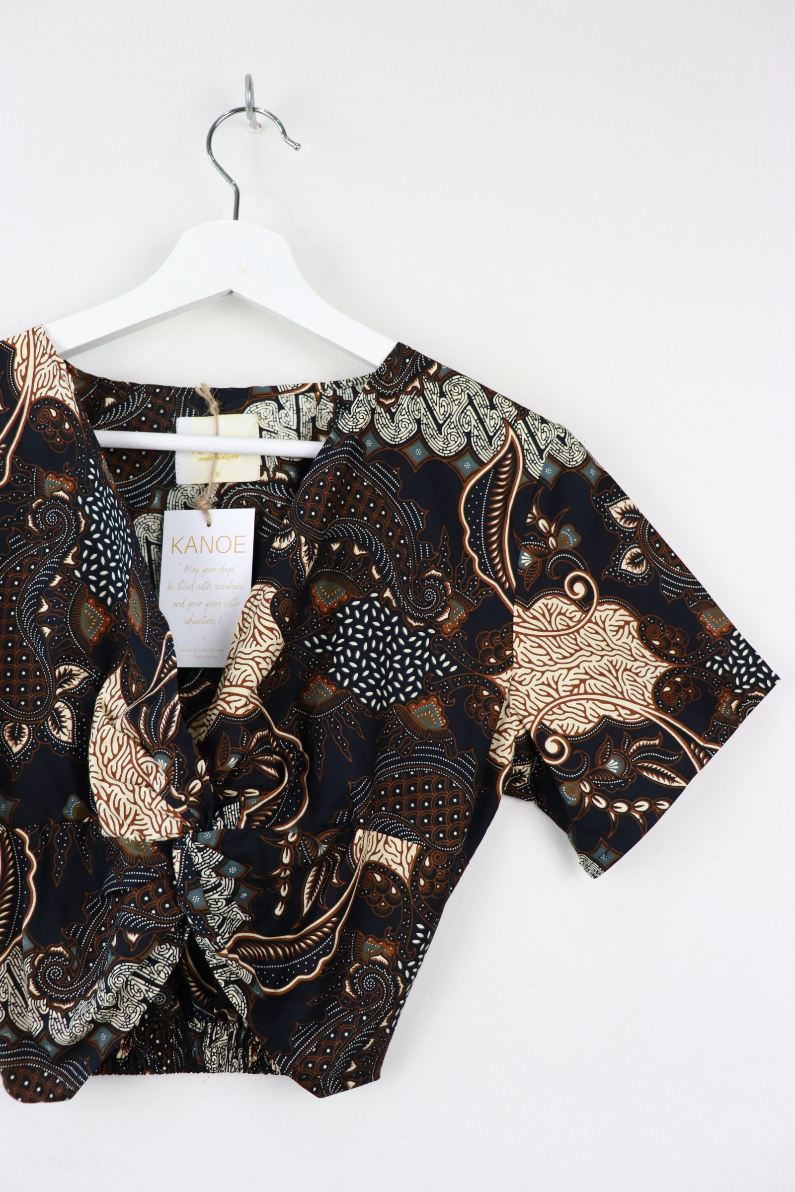 Twisted Front Batik Top - Sesame 