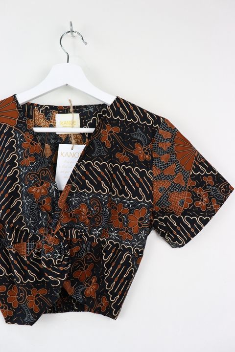 batik-twisted-front-top19