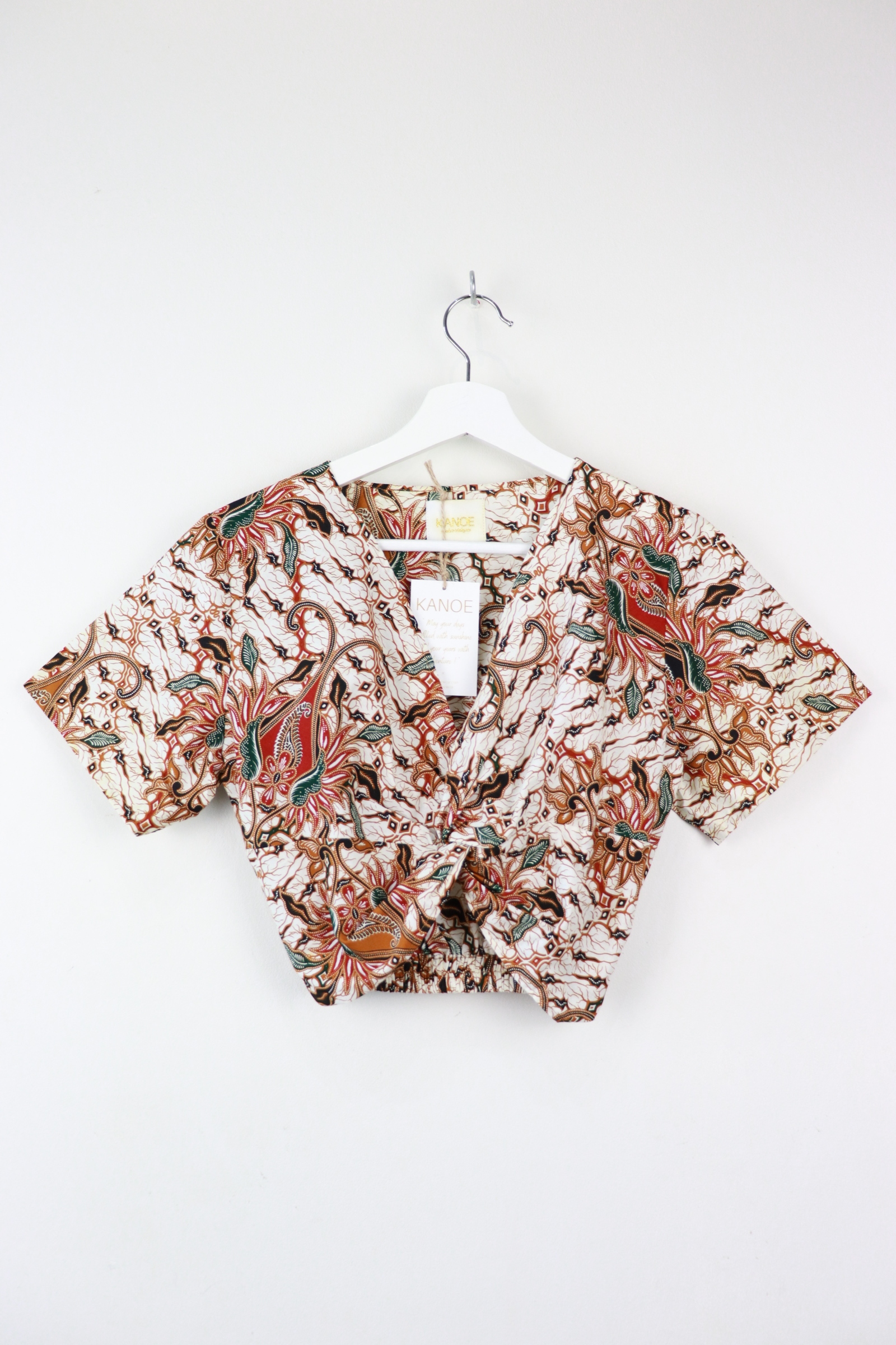 Twisted Front Batik Top - White Lotus (Black)