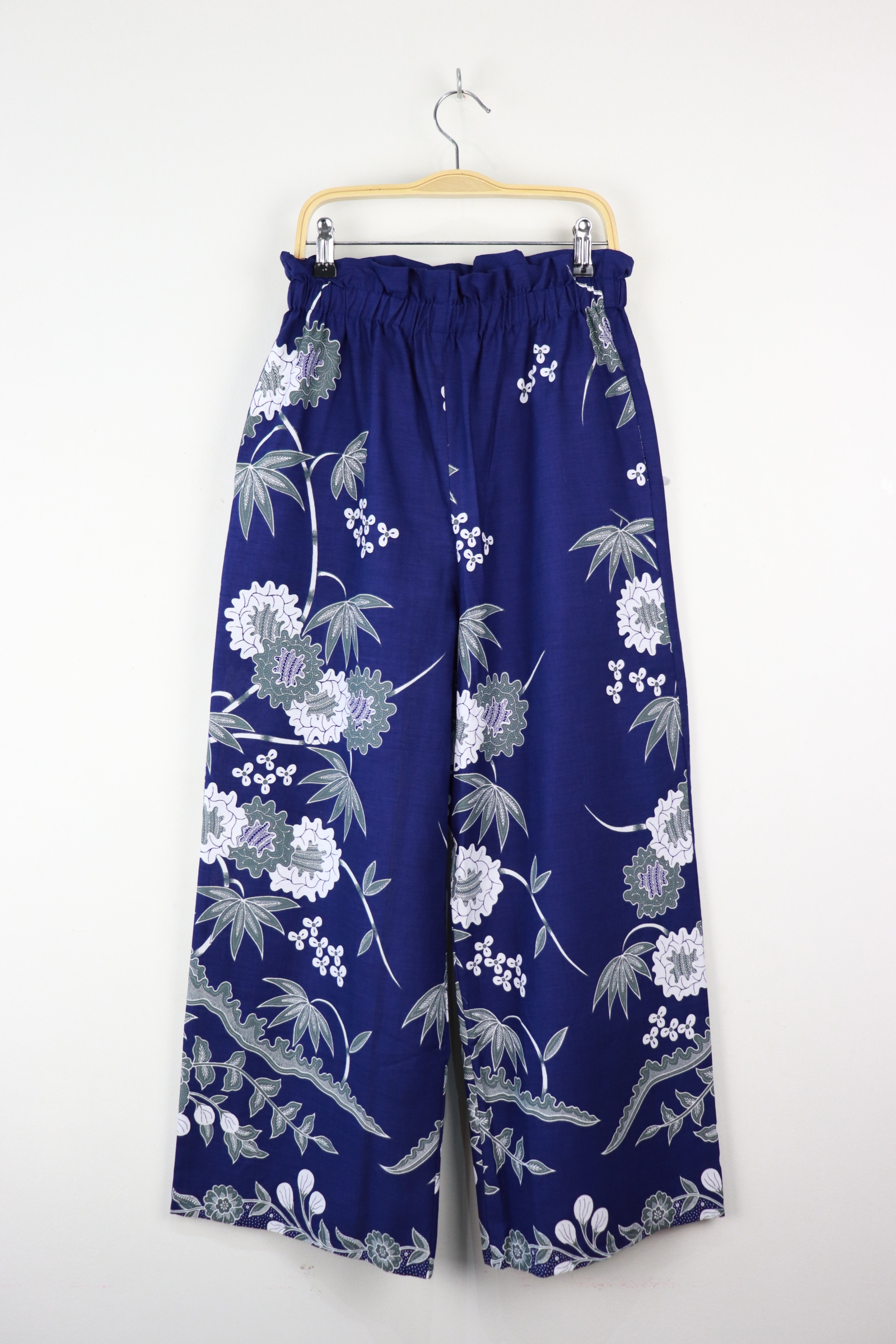 Batik Lounge Pants - Sapphire Chrysanthemum