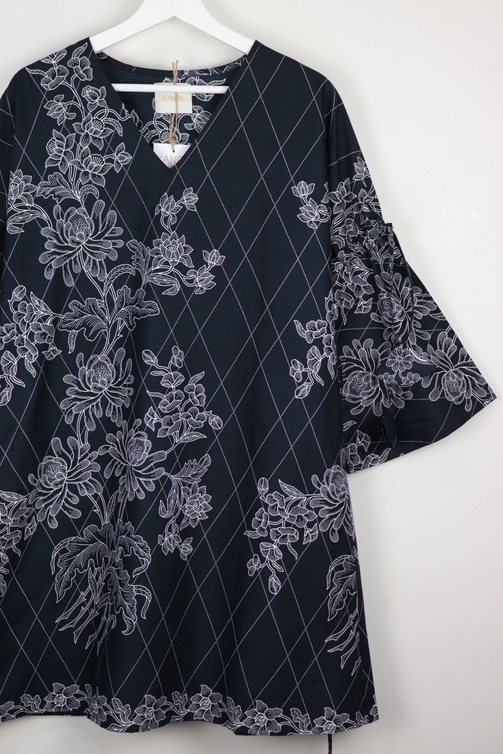 Klassik Batik Dress - Moon Magic