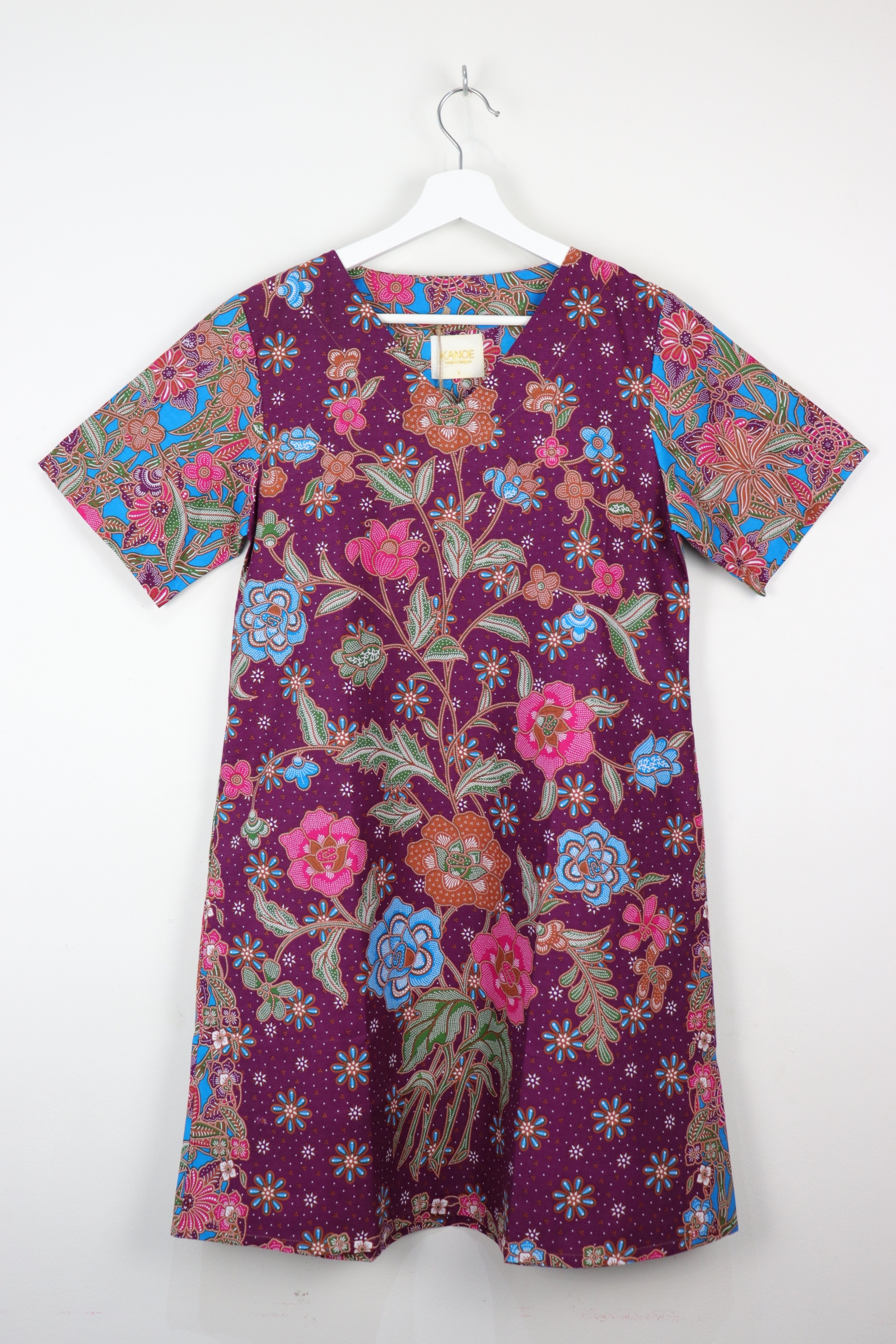 Batik Basic V-neck Dress - Grape Jam (S)