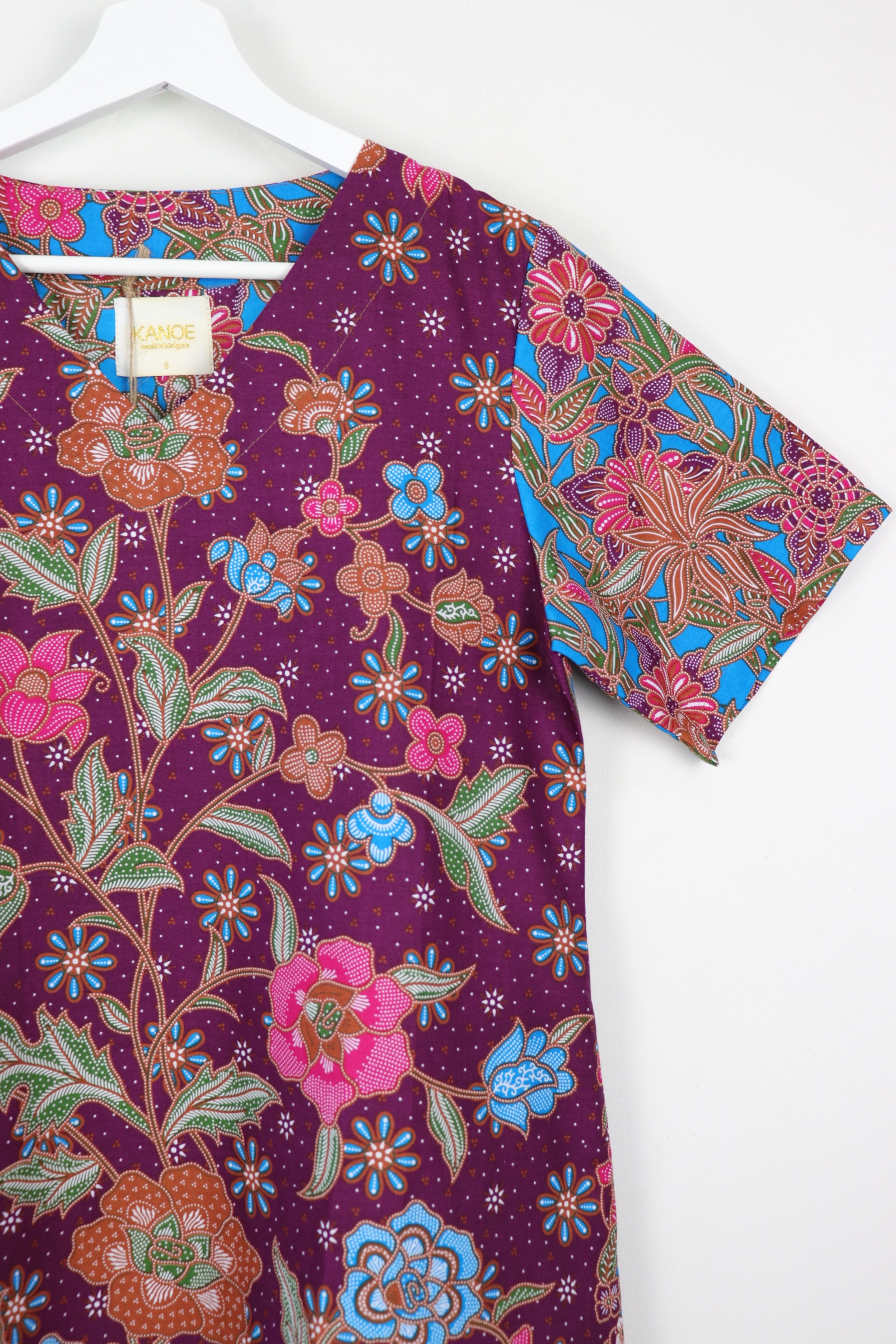 Batik Basic V-neck Dress - Grape Jam (S)