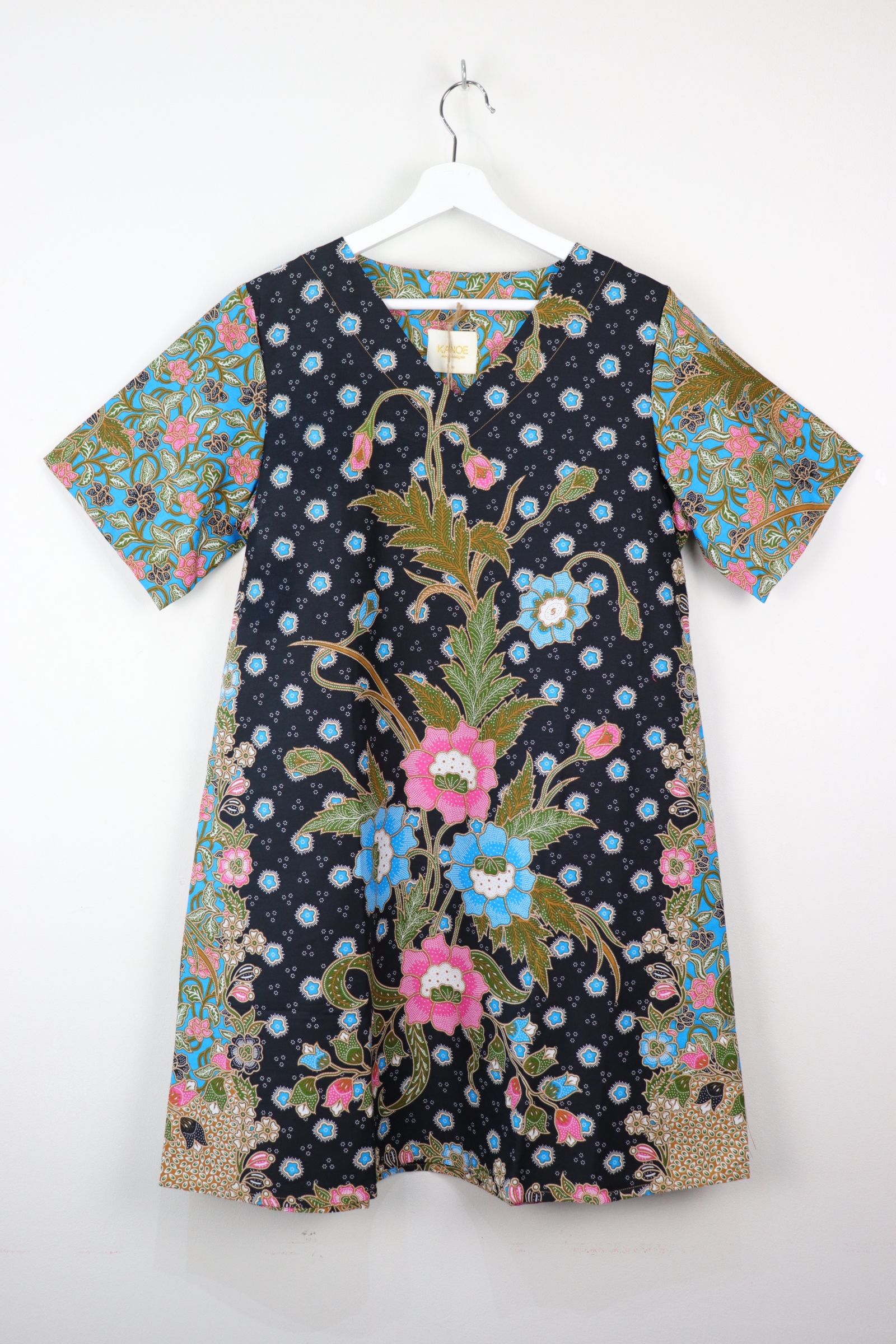Batik Basic V-neck Dress - Matcha Mint (M)