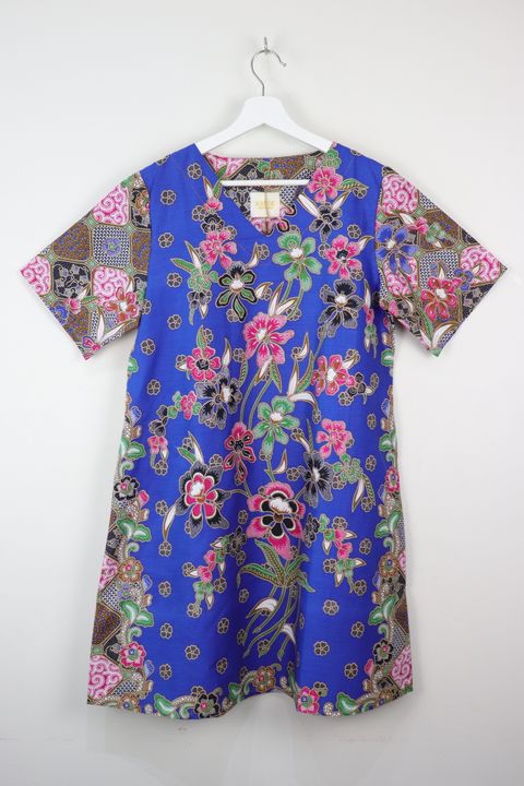 batik-basic-v neck-dress100