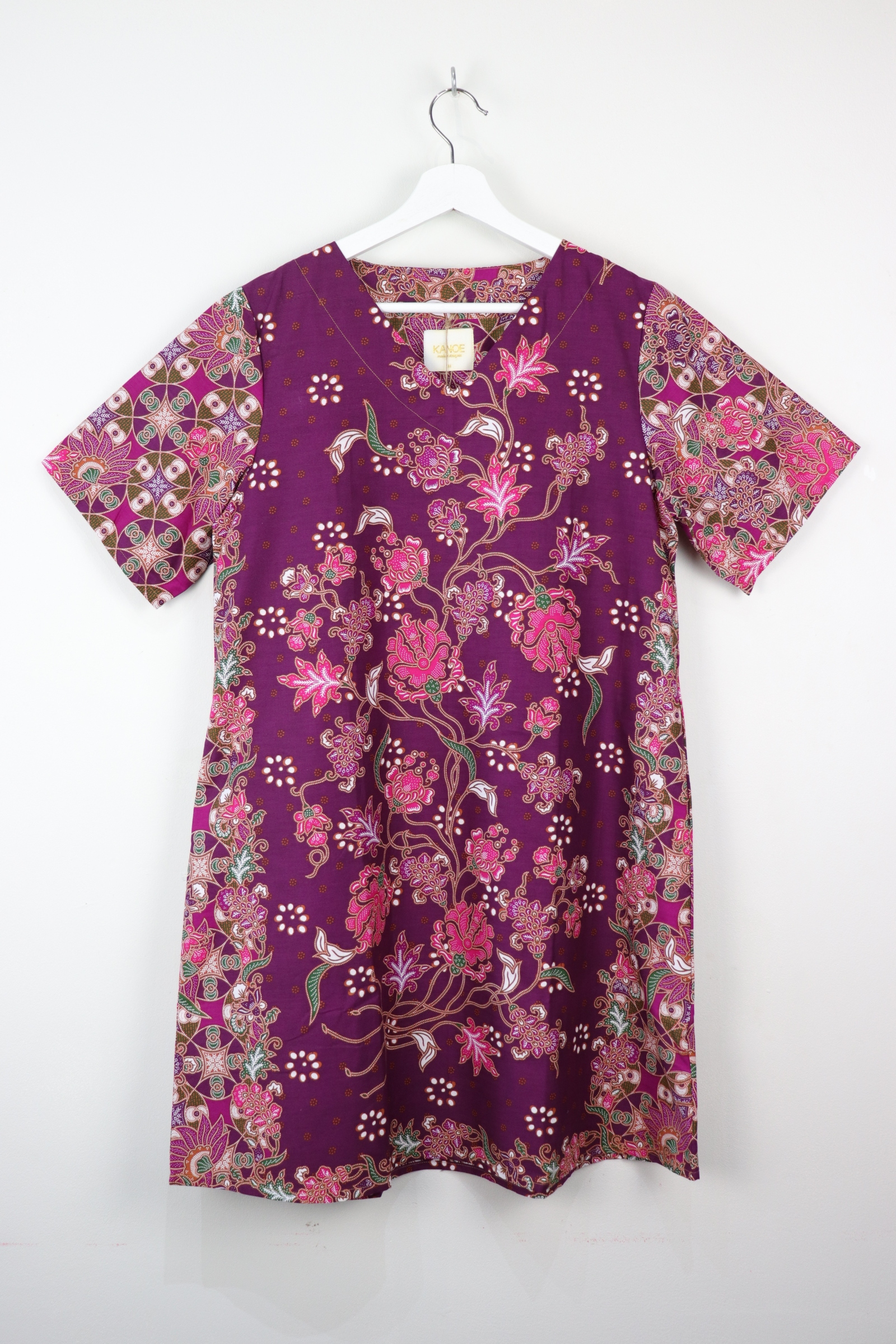 Batik Basic V-neck Dress - Taro Donut (M)