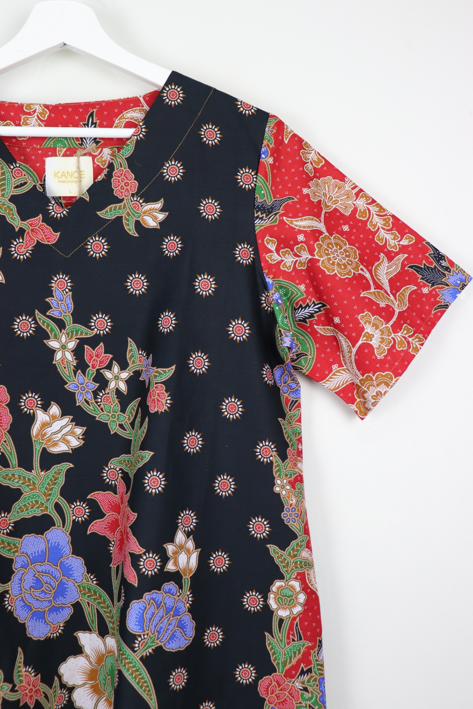 Batik Basic V-neck Dress - Lychee Fizz (L)