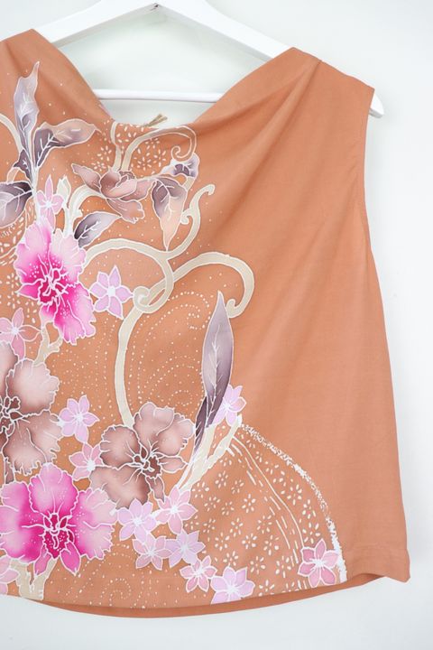 handdrawn-batik-cowl-top52