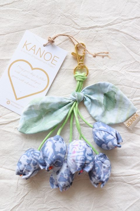 batik-bougainvillea-keychain48