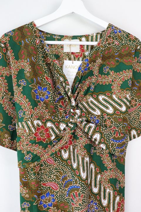 batik-twisted-front-dress80