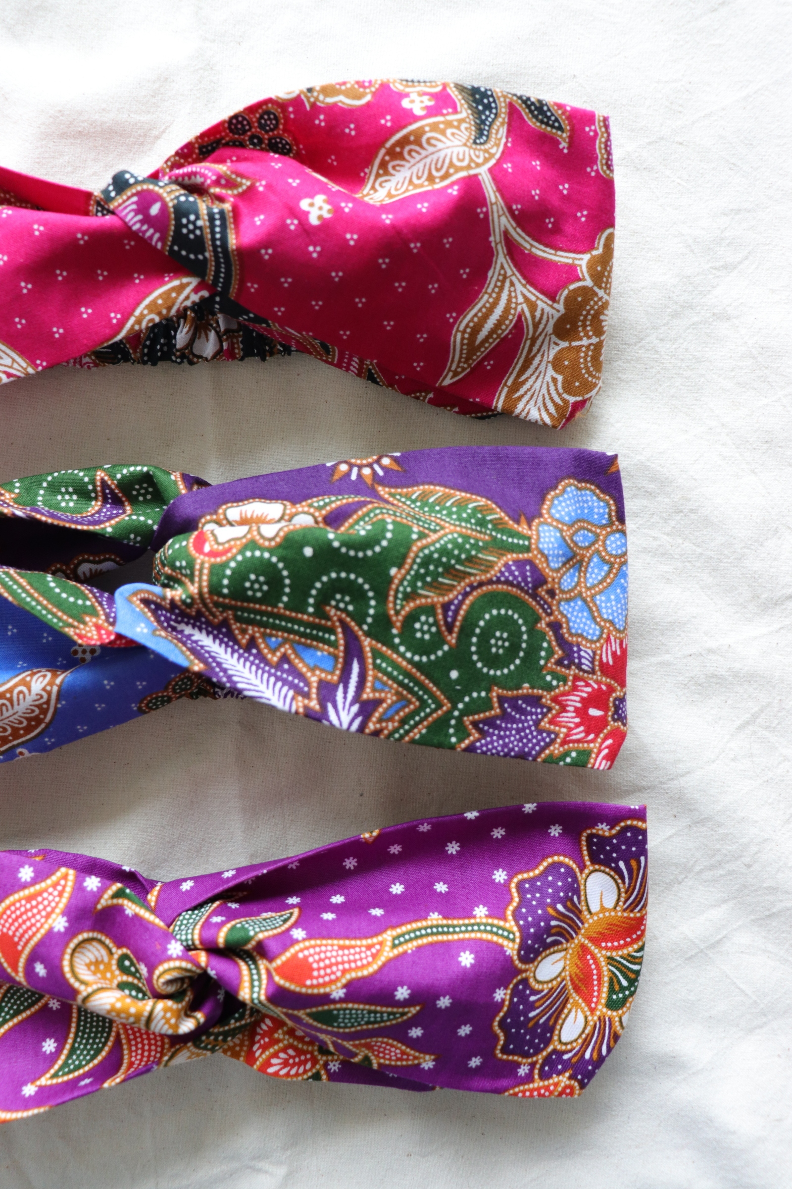 Crossover Batik Headbands [Set of 3] - Roselle Tea