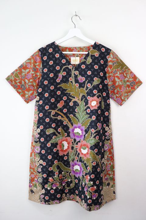 batik-basic-v-neck-dress112