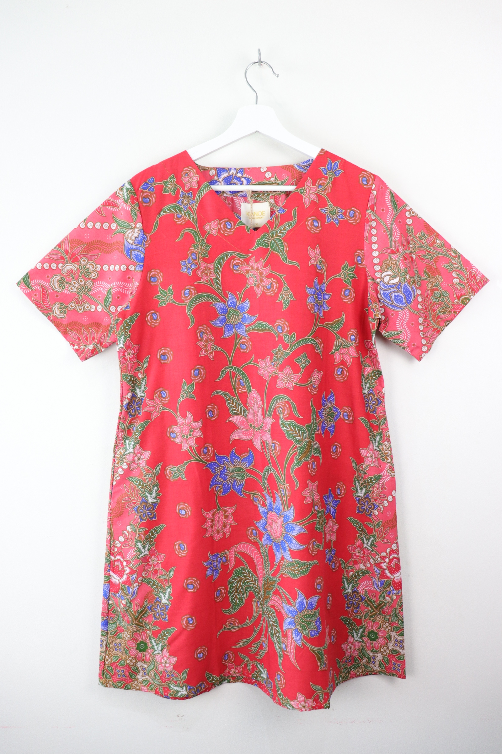 Batik Basic V-neck Dress - Cherry Jam (M)
