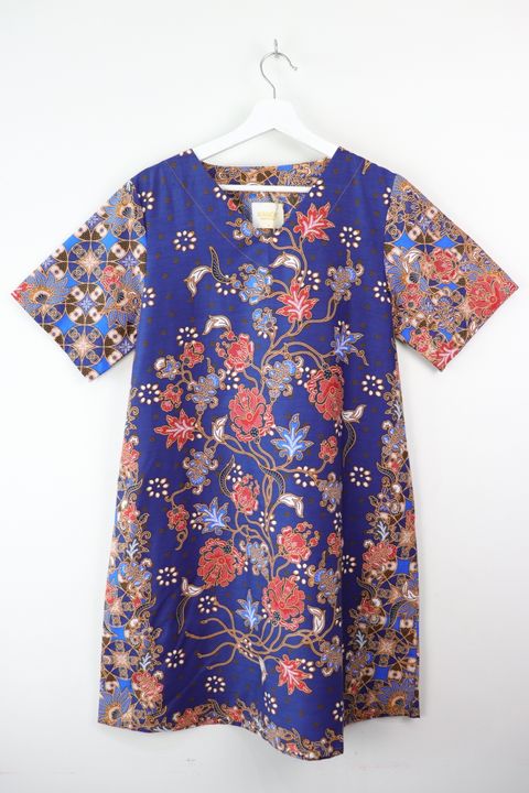 batik-basic-v-neck-dress138