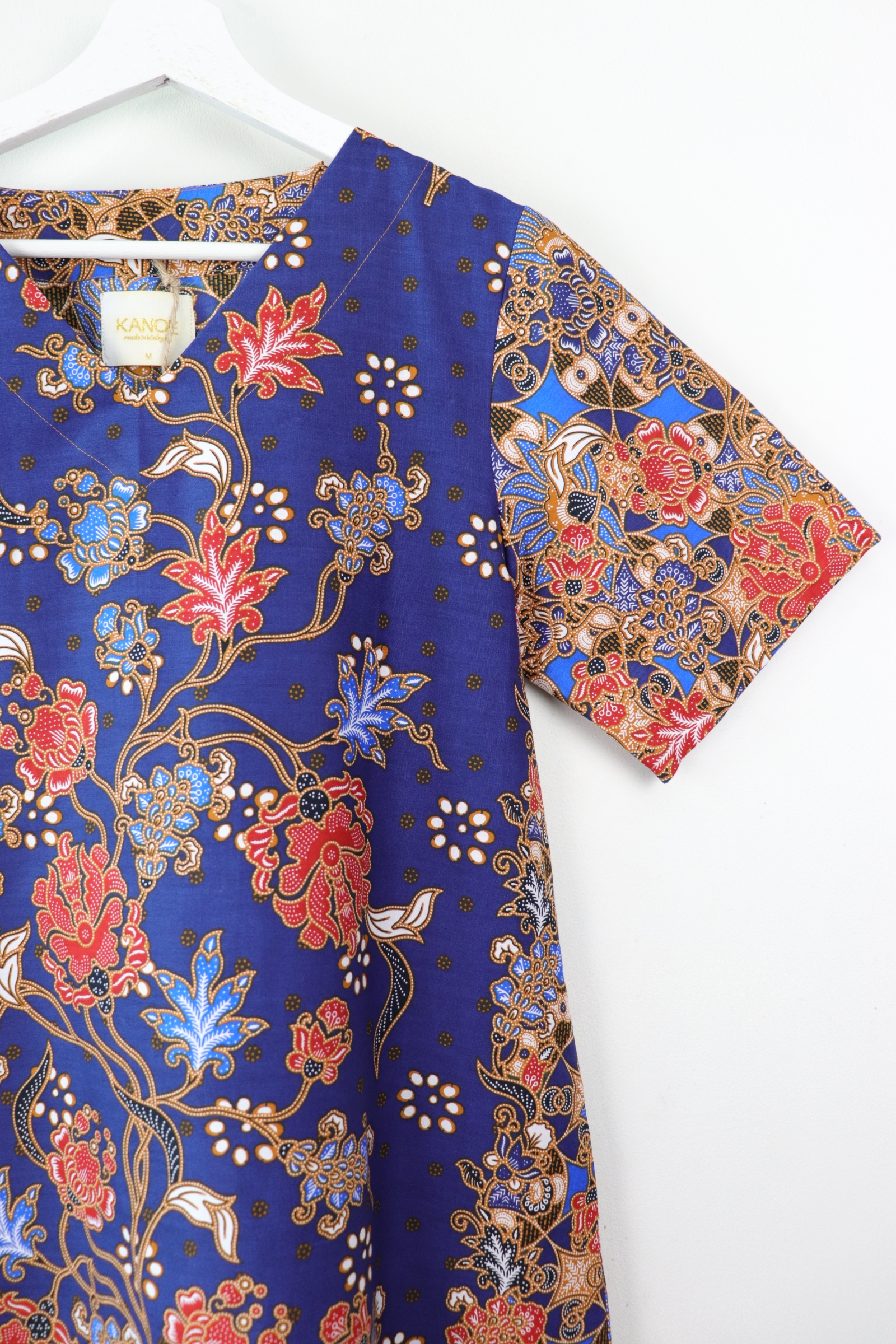 Batik Basic V-neck Dress - Blueberry Jam (M)