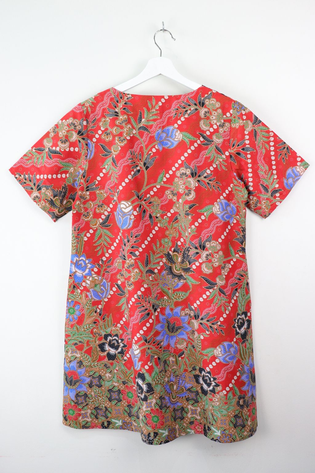 batik-basic-v-neck-dress168