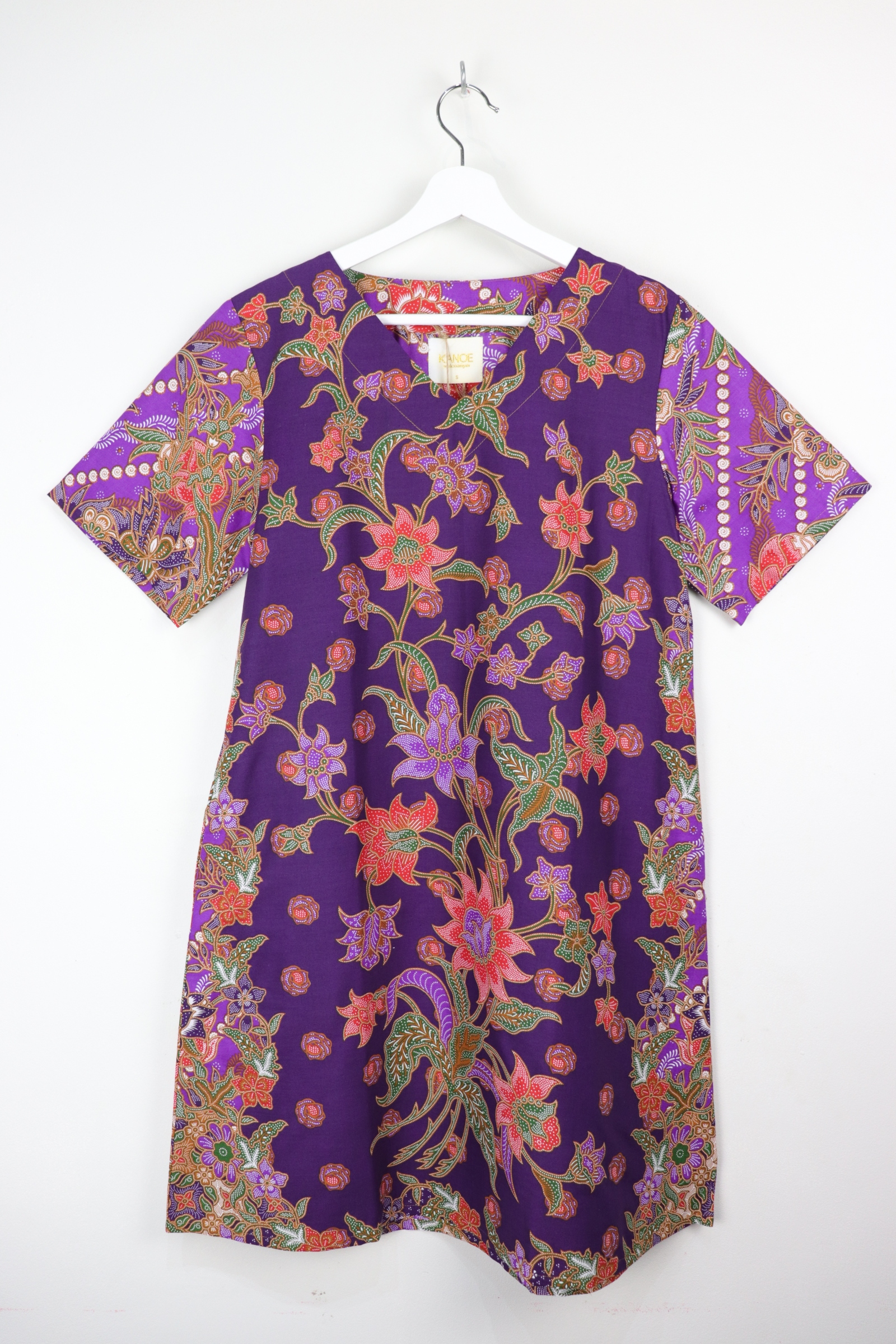 Batik Basic V-neck Dress - Taro Pancake (S)