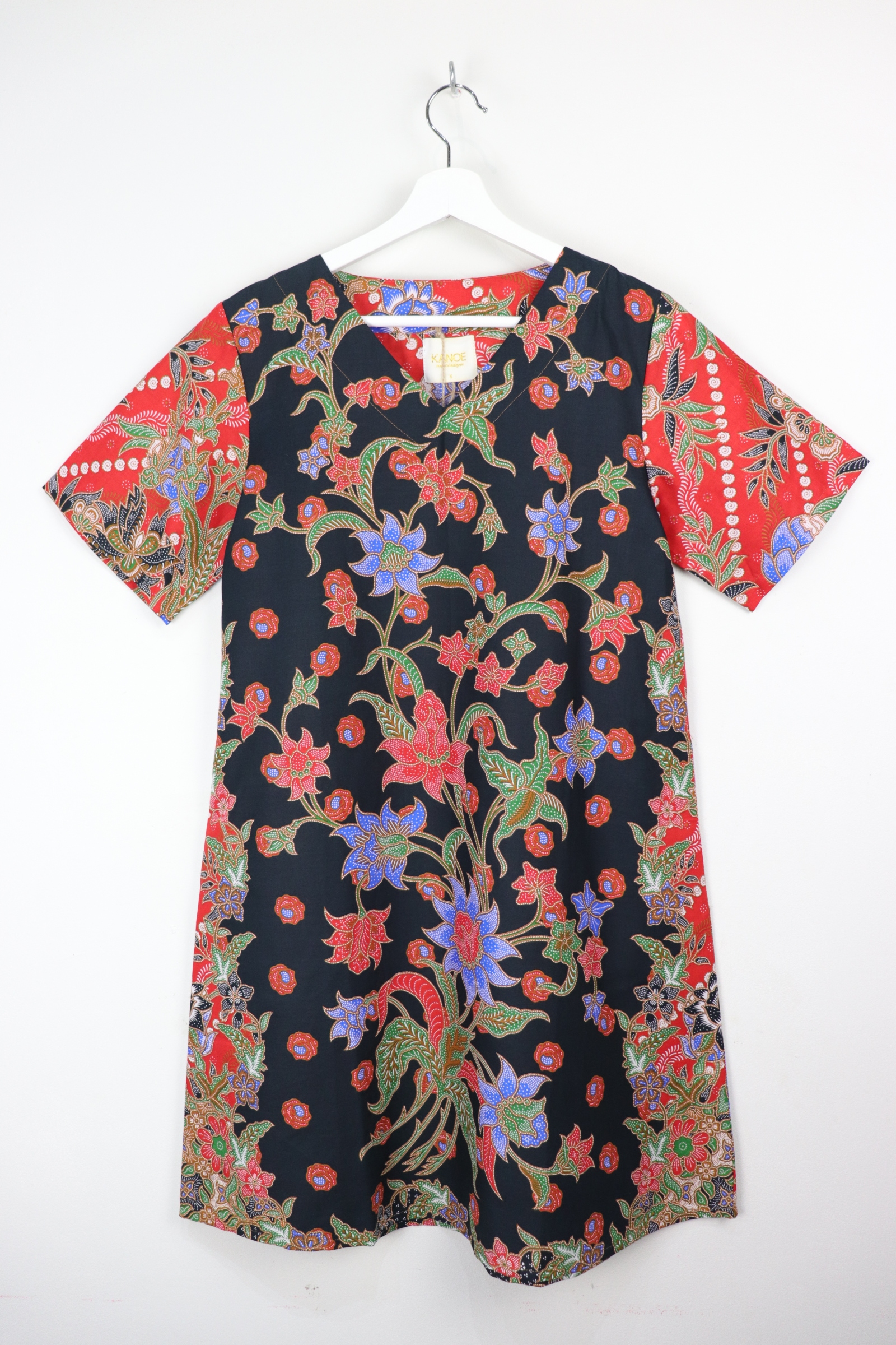 Batik Basic V-neck Dress - Raspberry Sorbet (S)