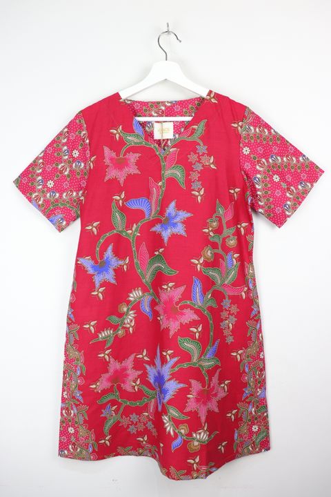 batik-basic-v-neck-dress82