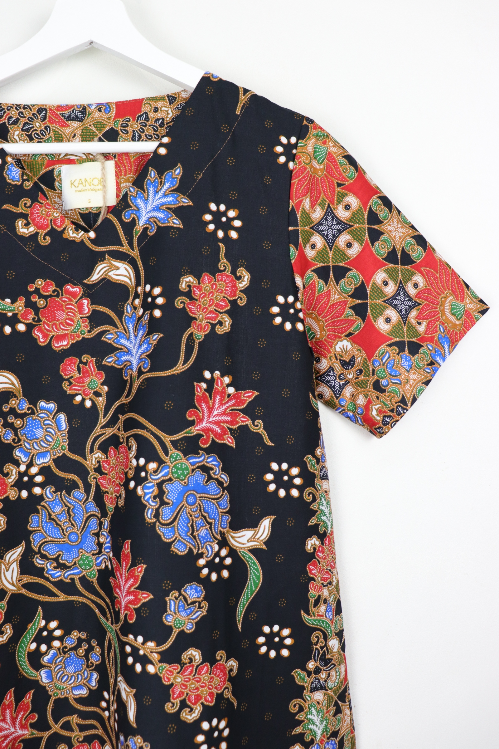 Batik Basic V-neck Dress - Choco Berry (S)