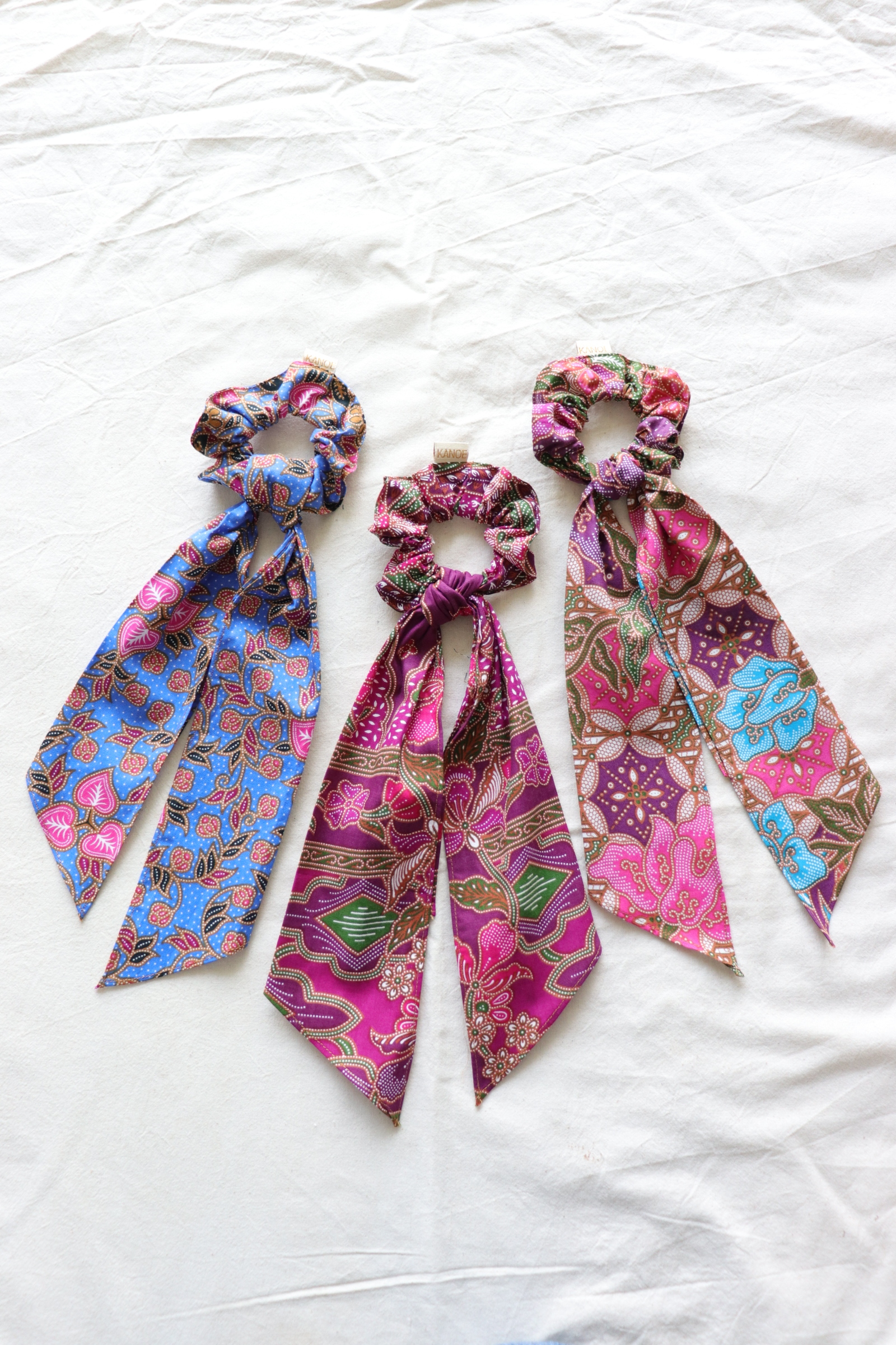 Batik Scrunchie w/ Ribbon [Set of 3] - Lilac Bliss