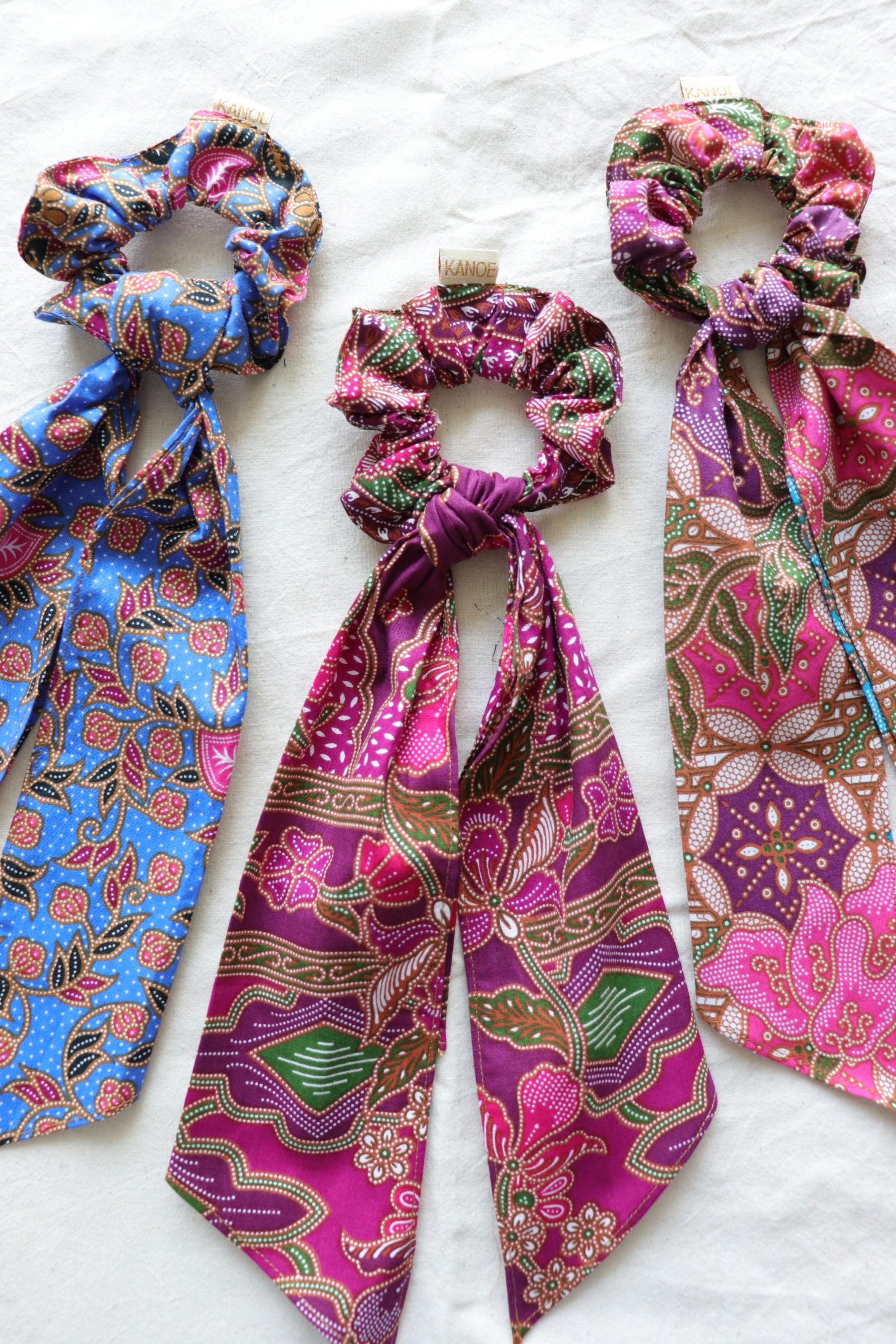 Batik Scrunchie w/ Ribbon [Set of 3] - Lilac Bliss