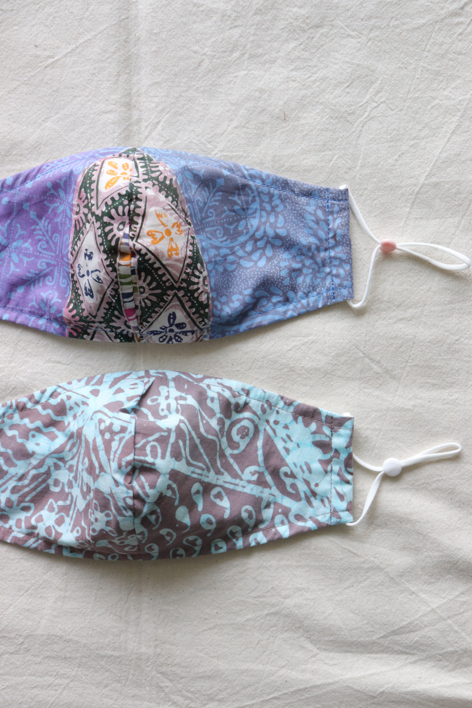 Handmade Batik Mask - Calm Blu