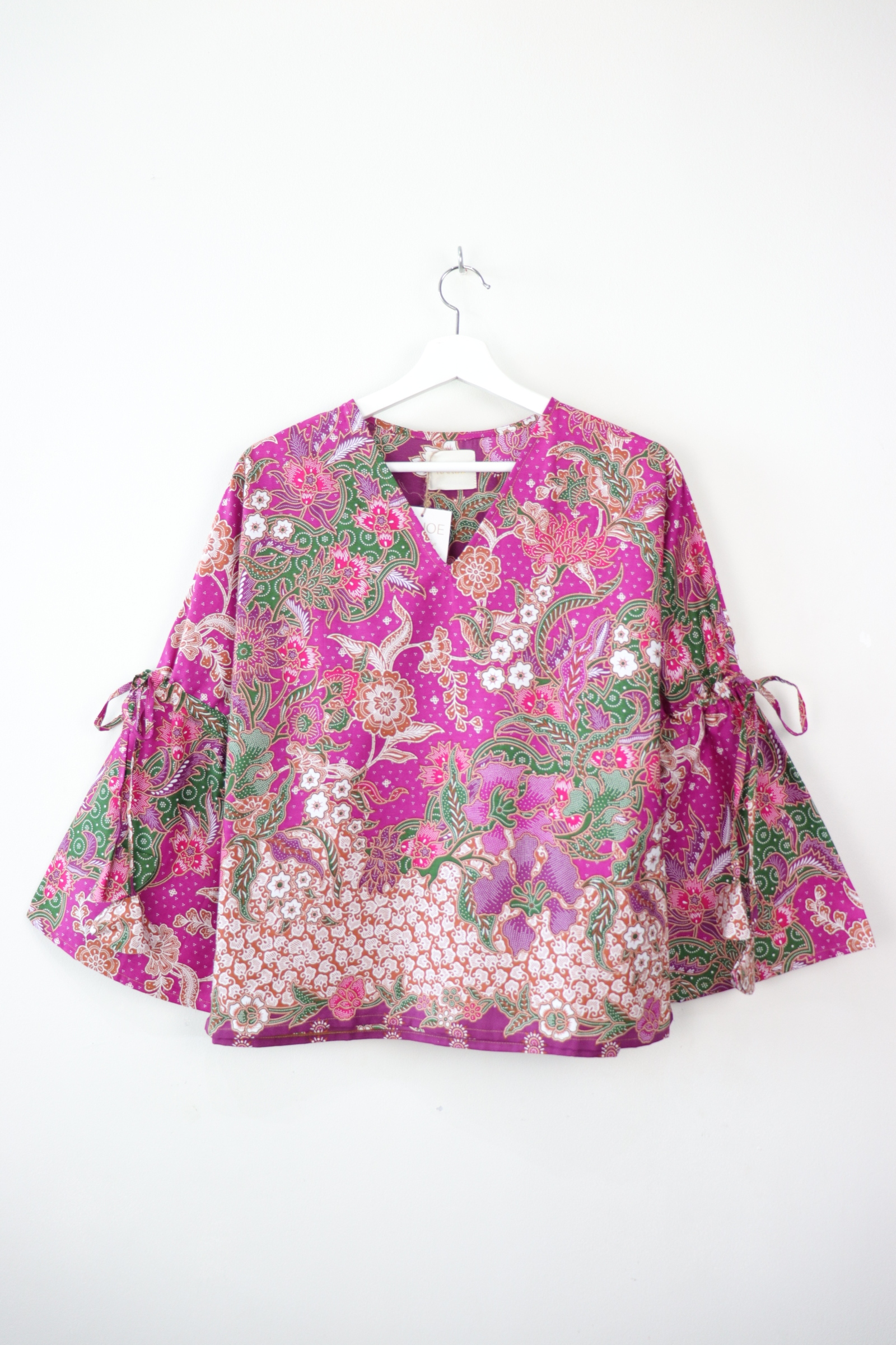 Klassik Batik Top - Iris Wu