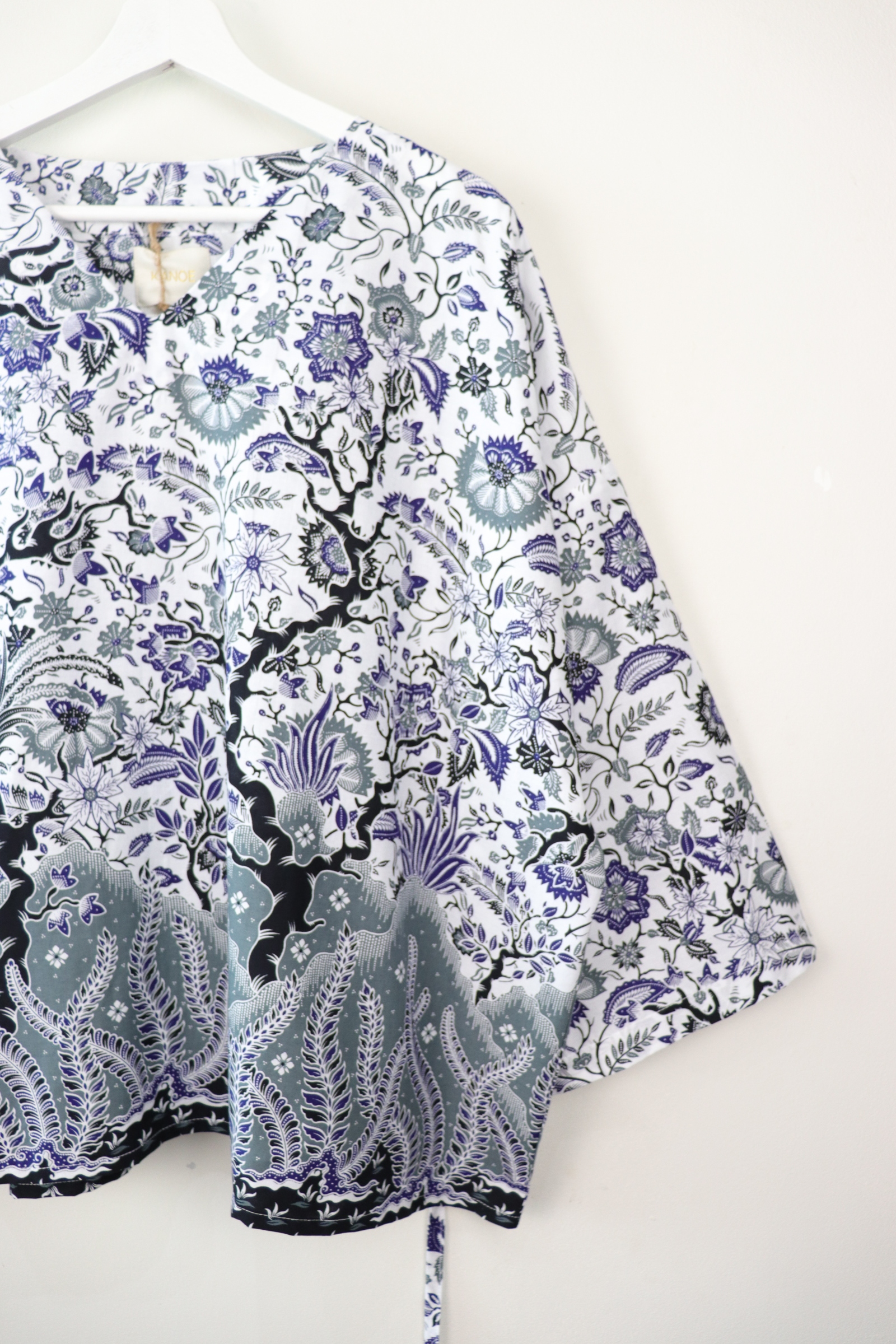 BIG GIRL Batik Top - Big BIANCO (Blue) 