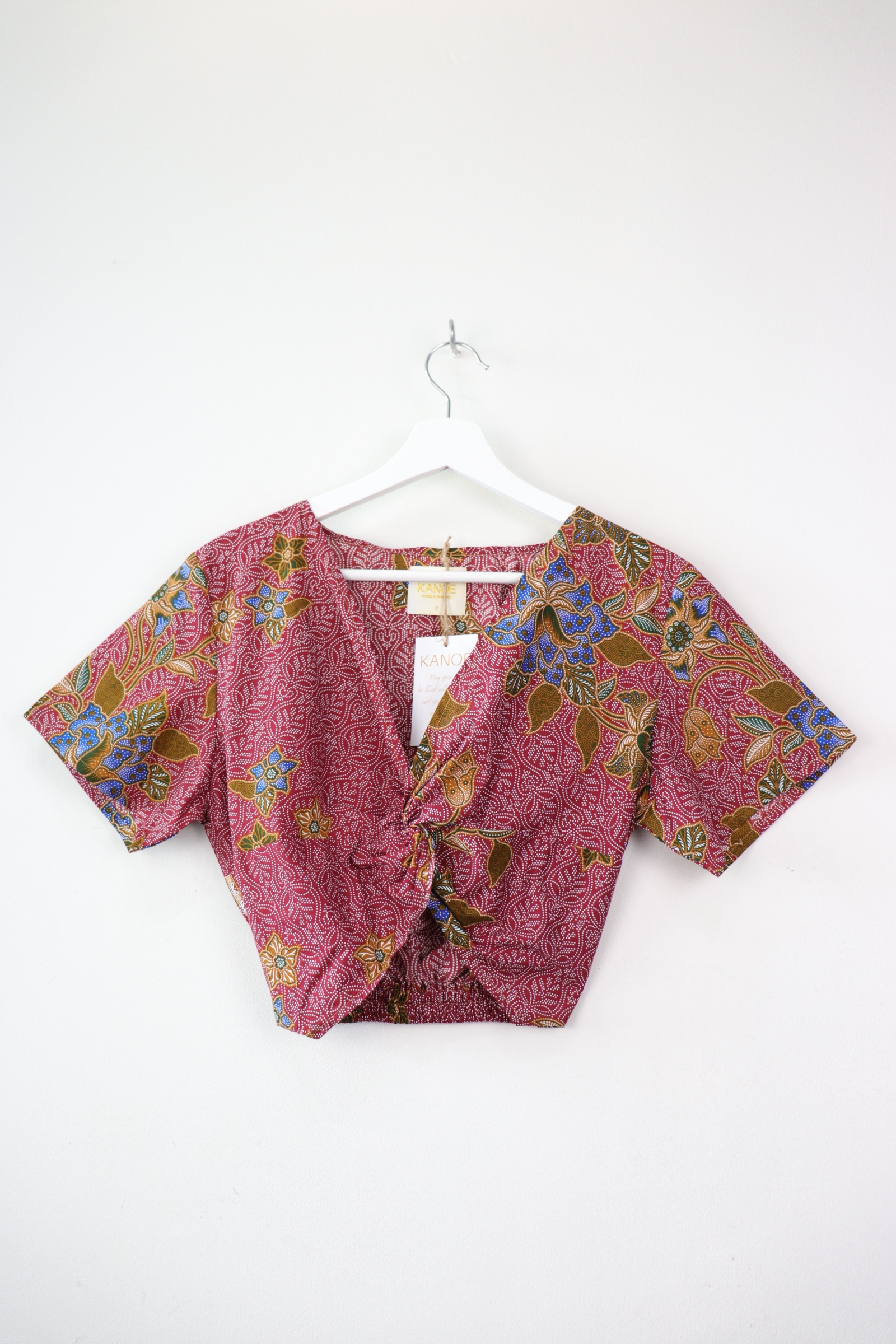 Twisted Front Batik Top - Hibiscus 